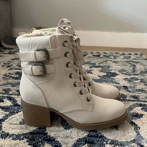 Fergie Women’s Greer Block Heel Biker / Hiker Bootie Size 5.5